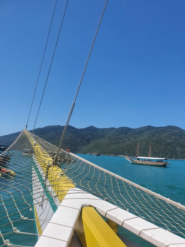 🏝️ Passeio de Escuna em Arraial do Cabo com Transfer 🚐⛵ - Image 2